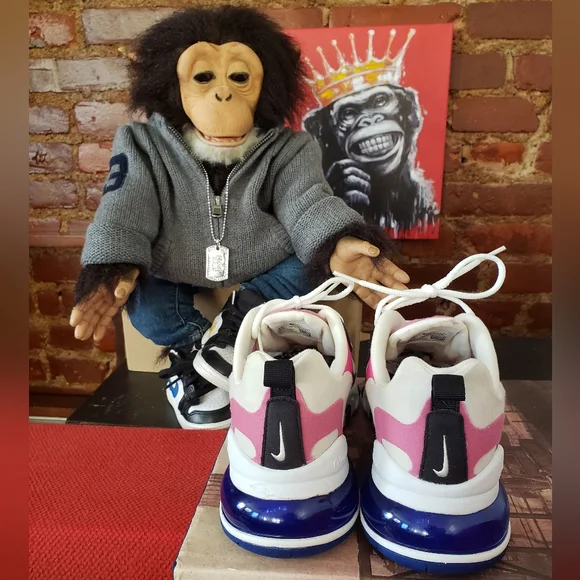 Nike Air React 270 - Picture 3 of 13